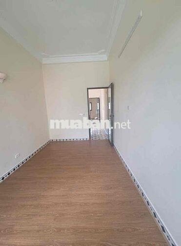 Giá giật mình! Chính Kinh, 40m ra phố, ngõ ba gác, dân xây. Chỉ 6 tỷ