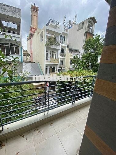 Cho Thuê Nhà Đường Trần Quý Khách, Quận 1 ( 4x18m - 3 lầu )