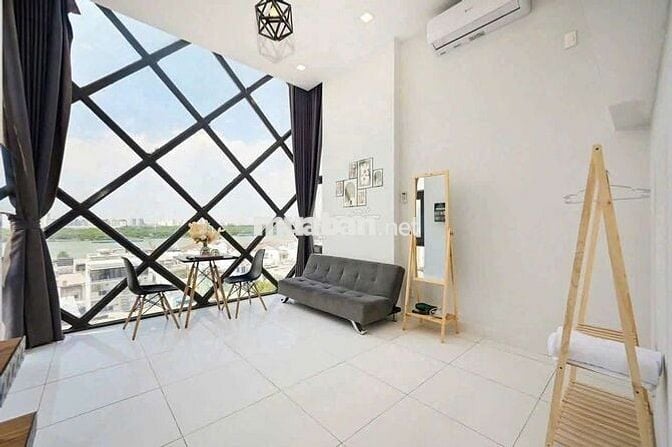 Duplex rộng 40m2. Gần đh UFM, kcx quận 7. Chỉ 1p sang quận 4.