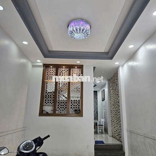 Nhà 1 trệt 3 lầu full nội thất Hồ Văn Long BHH B bình tân