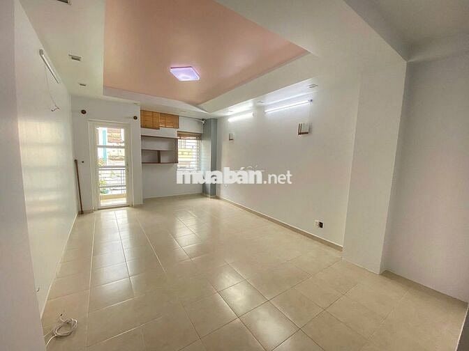 Cho Thuê Nhà Đường Trần Quý Khách, Quận 1 ( 4x18m - 3 lầu )