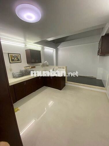 Cho Thuê Nhà Đường Trần Quý Khách, Quận 1 ( 4x18m - 3 lầu )