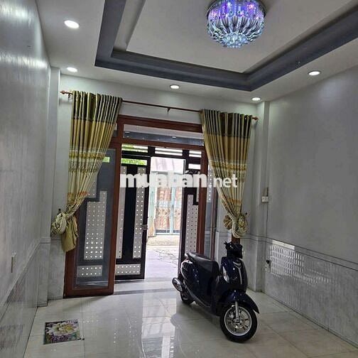 Nhà 1 trệt 3 lầu full nội thất Hồ Văn Long BHH B bình tân
