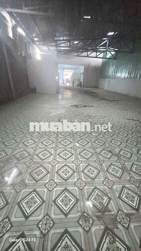 KHO XƯỞNG TẢI 10 TẤN .NỀN GẠCH MEN 27  TRIỆU CÓ THƯƠNG LƯỢNG