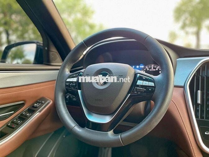 VinFast Lux A2.0 2021 Premium 2.0 AT - 37000 km