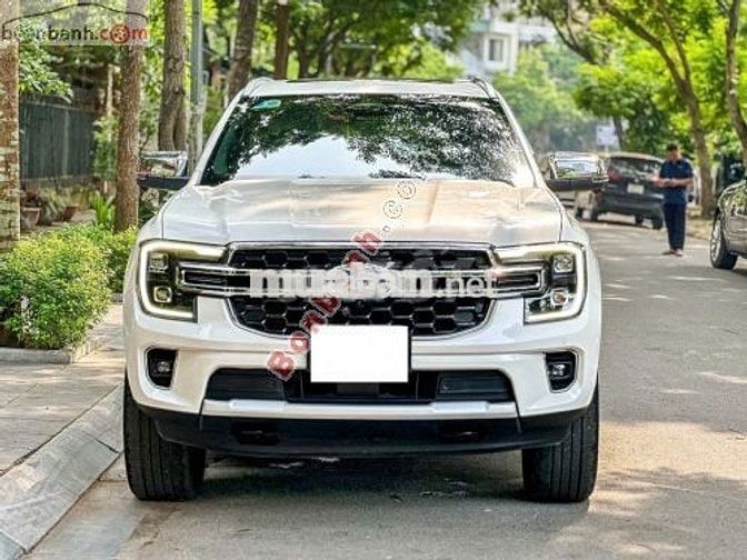 Ford Everest Titanium 2.0L 4x2 AT 2022