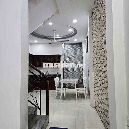 Nhà 1 trệt 3 lầu full nội thất Hồ Văn Long BHH B bình tân