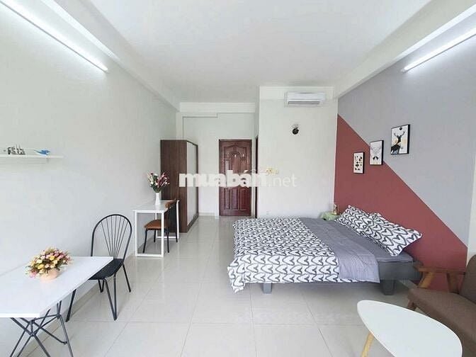 STUDIO BAN CÔNG, FULL NỘI THẤT, NUÔI PET, NHÀ MỚI GẦN NHÀ GA TÂN CẢNG
