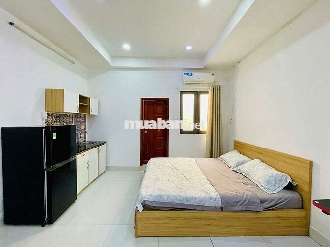 Phòng hơn 30m2 full nội thất Trần Văn Đang Quận 3 giáp CMT8 Quận 10
