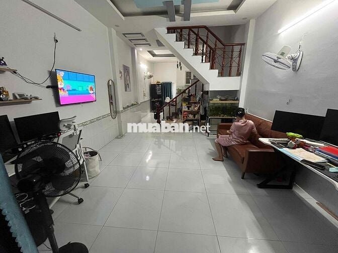 Nhà giá rẻ 1ty250 gần cầu rạch tra