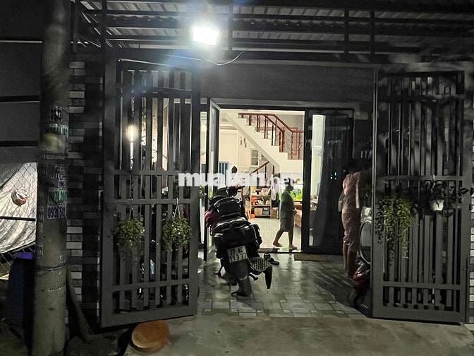 Nhà giá rẻ 1ty250 gần cầu rạch tra