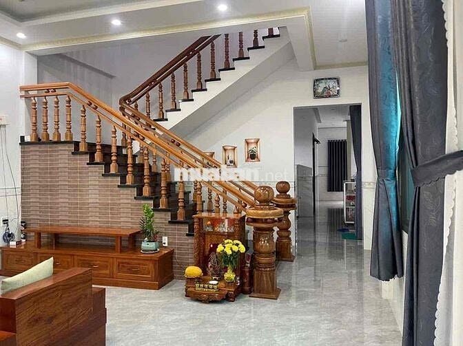 Nhà mới xây mặt đường lớn ngay chợ cá Hà Giang Lộc Sơn