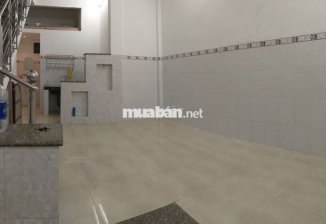 Nhà nguyên căn hẽm 3 gác cho thuê