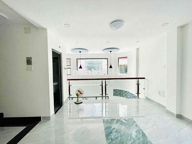 Giảm 300tr Bán Gấp 💥 Ngang 6,3m 💥Hẻm 386 Lê Văn Sỹ Q3 - 5 Tầng - 4 PN
