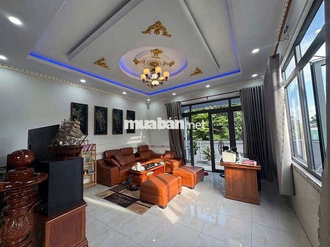 Cho thuê nhà căn góc gần ủy ban Phú Mỹ