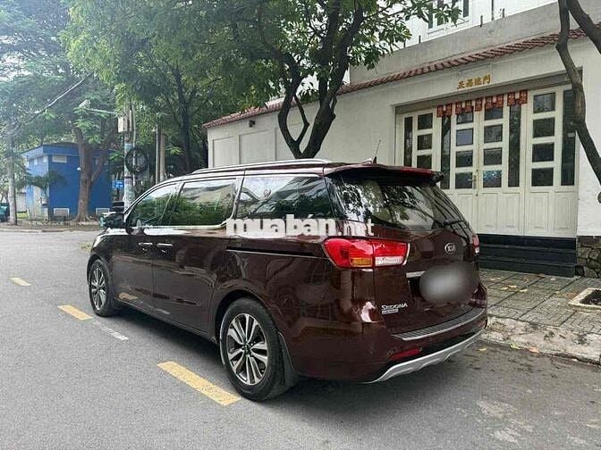 Kia Sedona 2017 - 100000 km