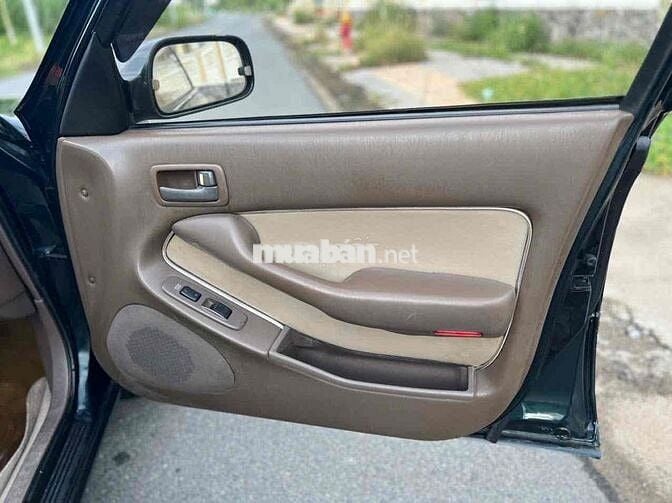 Toyota Camry 1997 LE 2.2 AT - 165000 km