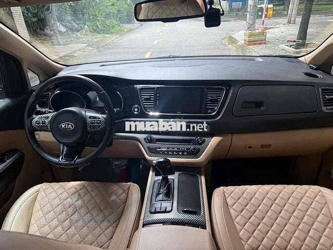 Kia Sedona 2017 - 100000 km