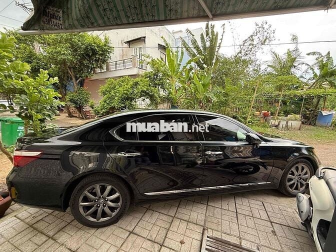 Lexus LS460 2009