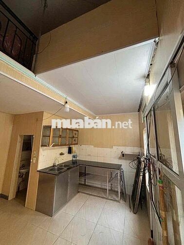 Cho thuê nhà Cấp 4 có gác xép, sân phơi, 20m2 ở Tây Mỗ