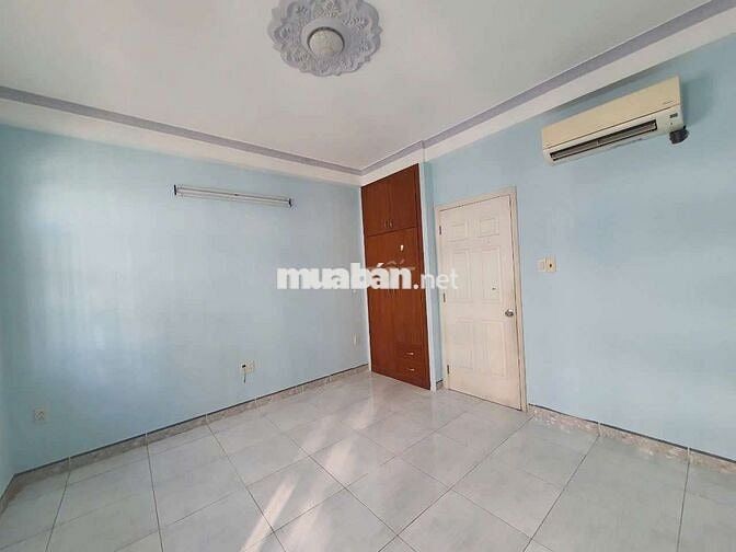 Cho thuê nhà 1/,  1 trệt 2 lầu 4pn, 3wc, 1p thờ,sân thượng trước sau