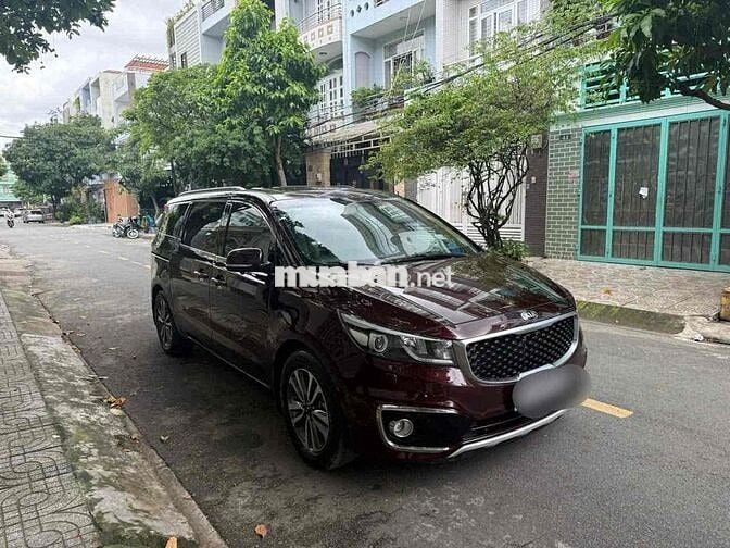 Kia Sedona 2017 - 100000 km