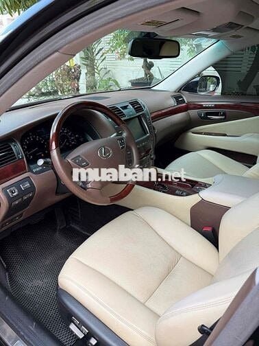 Lexus LS460 2009