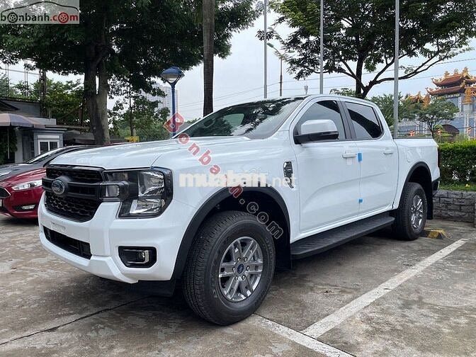 Ford Ranger XLS 2.0L 4x2 AT 2025 -  HT Vay LS Thấp