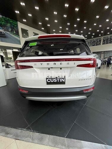 Hyundai Custin 2025 Đặc Biệt 1.5T