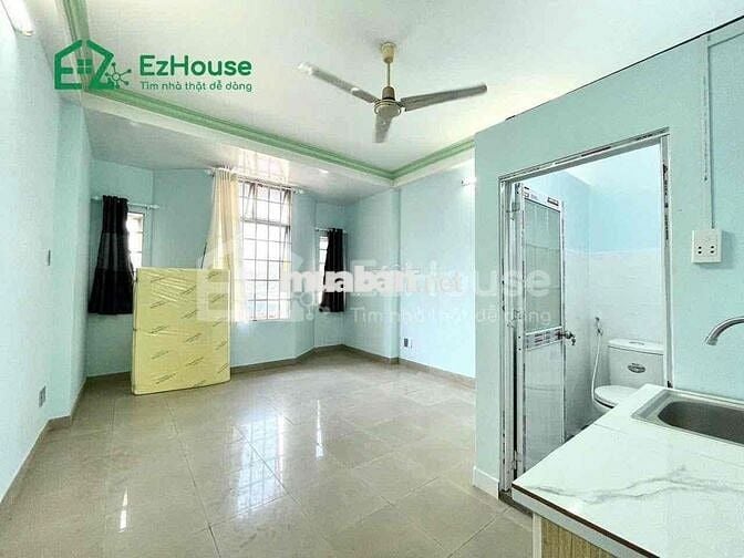 Gần trường HUIT và Cửa sổ trời siêu thoáng