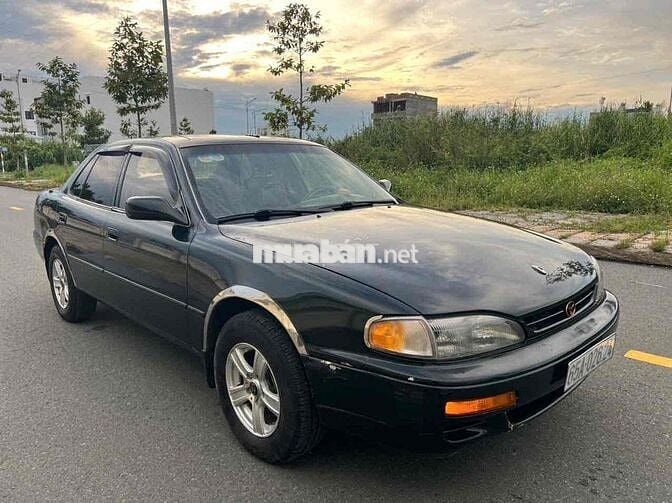 Toyota Camry 1997 LE 2.2 AT - 165000 km