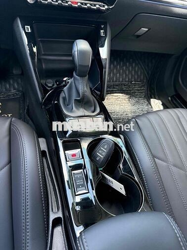 Peugeot 2008 2021 GT Line 1.2 AT - 51000 km