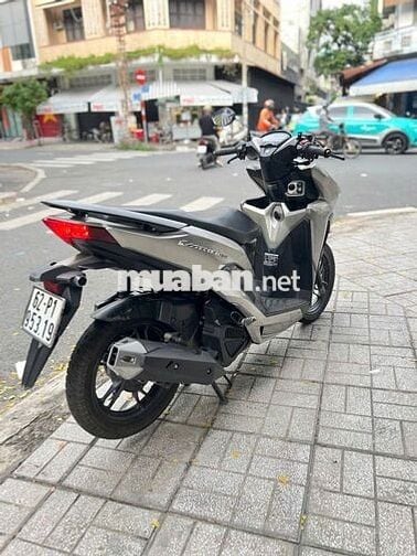 Gia đình bán xe Vario còn zin, mới