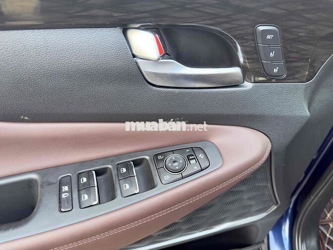 Hyundai SantaFe  2.2L Dầu Premium 2020