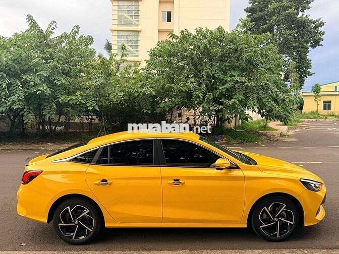 MG MG5 2022 Luxury - 31000 km