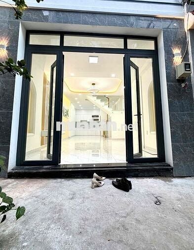 NHÀ MỚI ĐẸP SÁT LÊ VĂN QUỚI - 2 Tầng đẹp lung linh - giáp Tân Phú, Q6