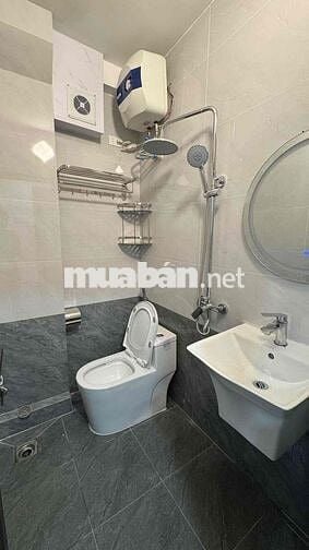 7,5 TỶ-NHÀ NGÕ 79 CẦU GIẤY-28M-5 TẦNG-CÁCH Ô TÔ 1OM-NGÕ BA GÁC .