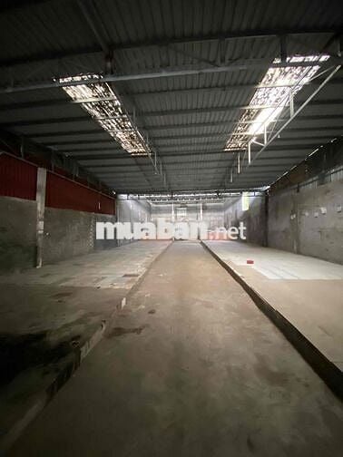 cho thuê kho xưởng diện tích 900m2 giá rẻ
