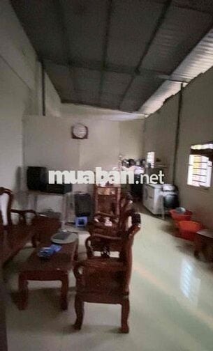 cho thuê kho xưởng diện tích 900m2 giá rẻ