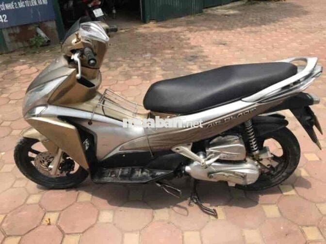 do lên đời xe nên em cần bán ab 2012