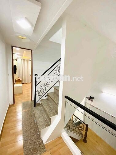 Mặt Tiền Khu Nguyễn Văn Linh - 2PN - Full Nội Thất