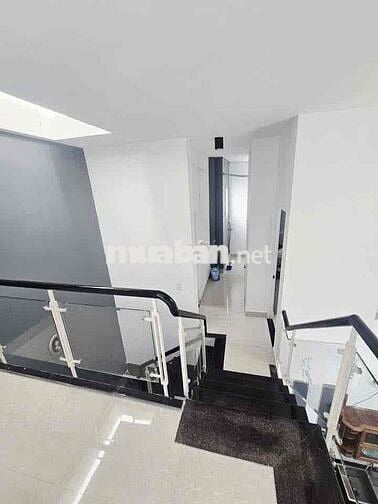 nhà 2 tầng kiệt 282 HÀ HUY TẬP sát đường chính