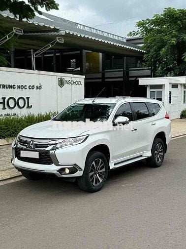 Mitsubishi Pajero Sport 2019 số sàn máy dầu 1 chủ