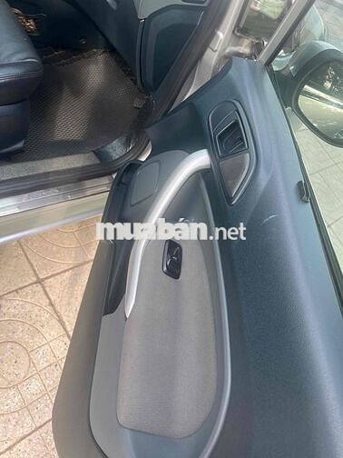 Ford Fiesta 2012 1.6 AT Sedan - 156700 km