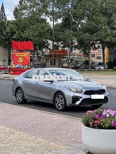 Kia Cerato 2019 1.6 AT Luxury - 85000 km