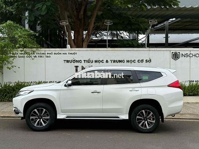 Mitsubishi Pajero Sport 2019 số sàn máy dầu 1 chủ