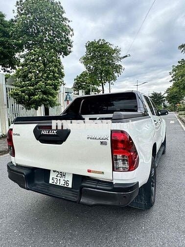 Toyota Hilux 2021 2.4E 4x2 AT xe đẹp nhất Thủ ĐôHn