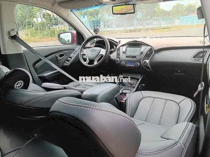 Hyundai Tucson 2010 -AT   2.0 ,2 cầu 122000 km