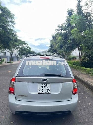 Kia Carens 2010 LX 1.6 MT - 156456 km