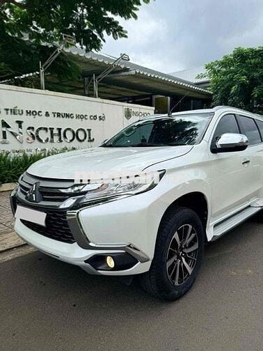 Mitsubishi Pajero Sport 2019 số sàn máy dầu 1 chủ